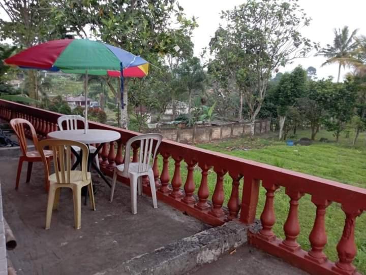 Villa Sentebale Bogor Zewnętrze zdjęcie